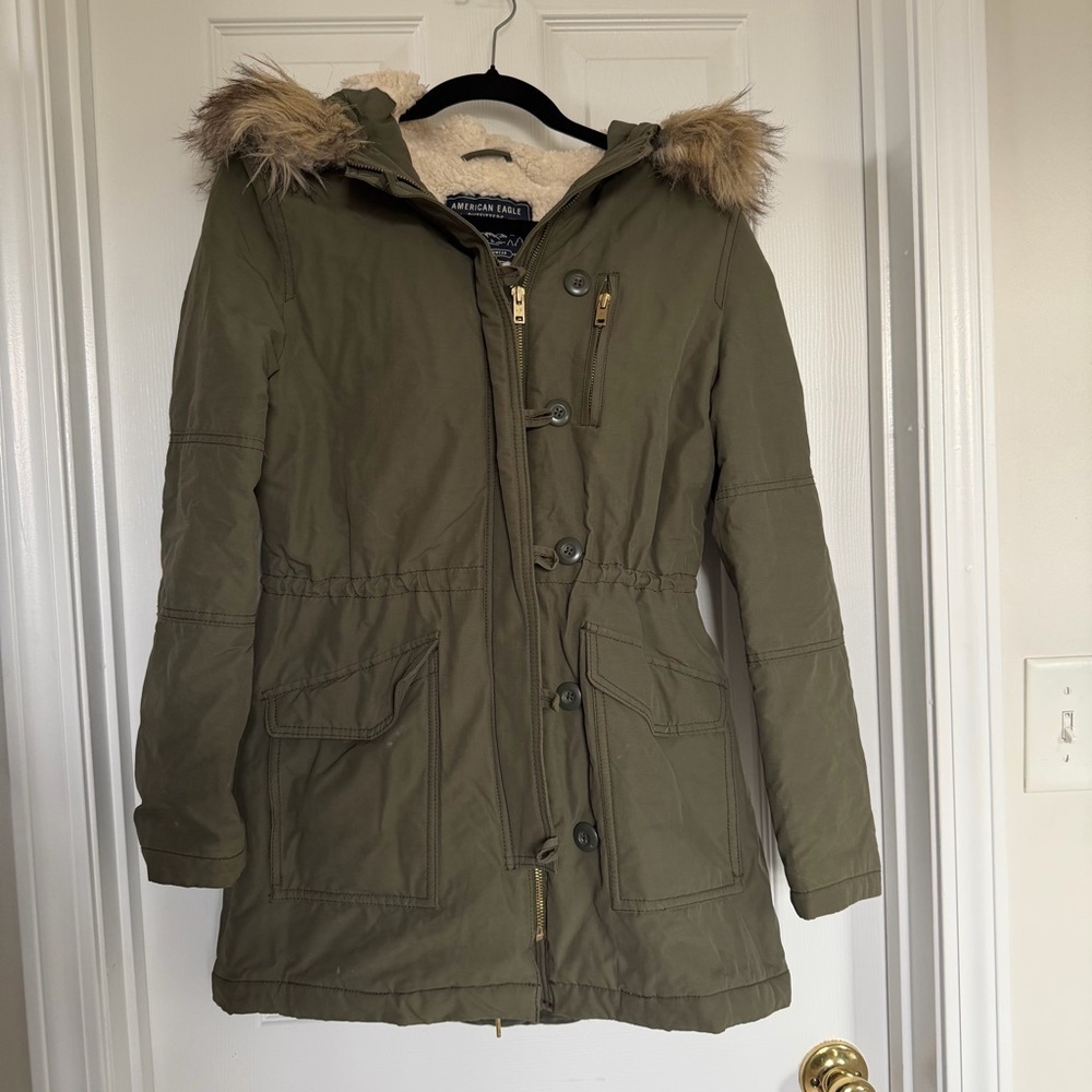American Eagle Outfitters Army Green Winter Jacket Size Small